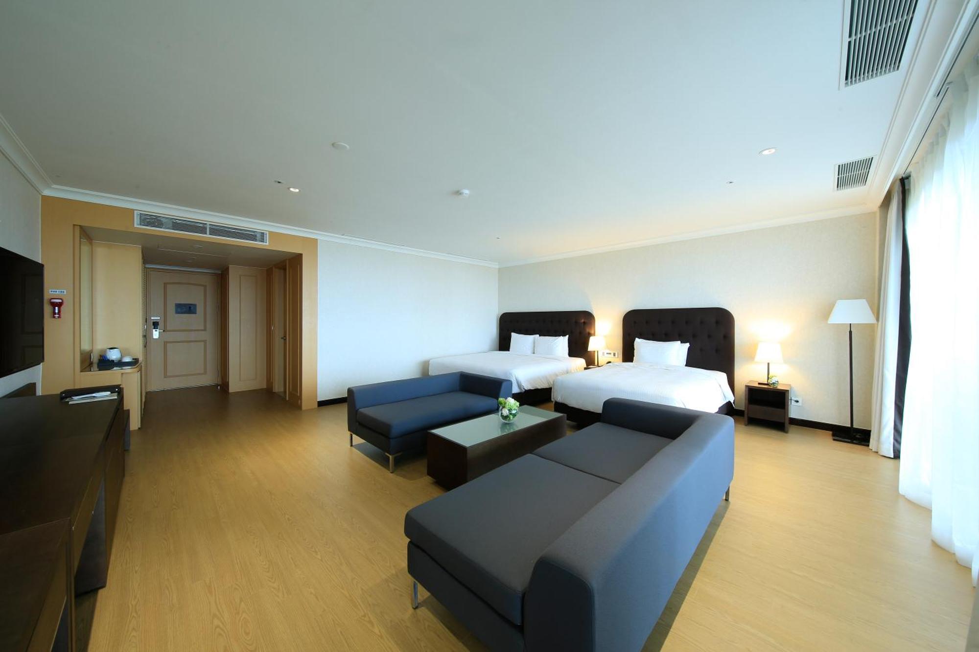 Jeju Booyoung Hotel & Resort Seogwipo Room photo